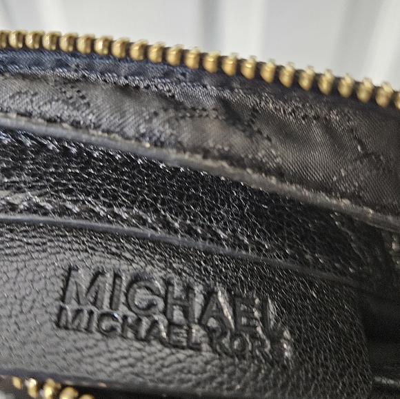 Michael Kors Crossbody - Picture 10 of 10
